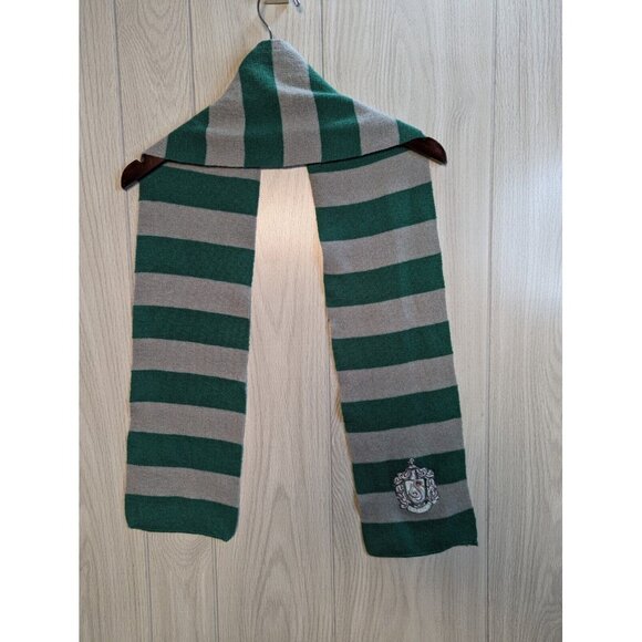 Harry Potter Disguise Wizarding World Slytherin Green Grey Stripe Knit Scarf - Picture 3 of 3